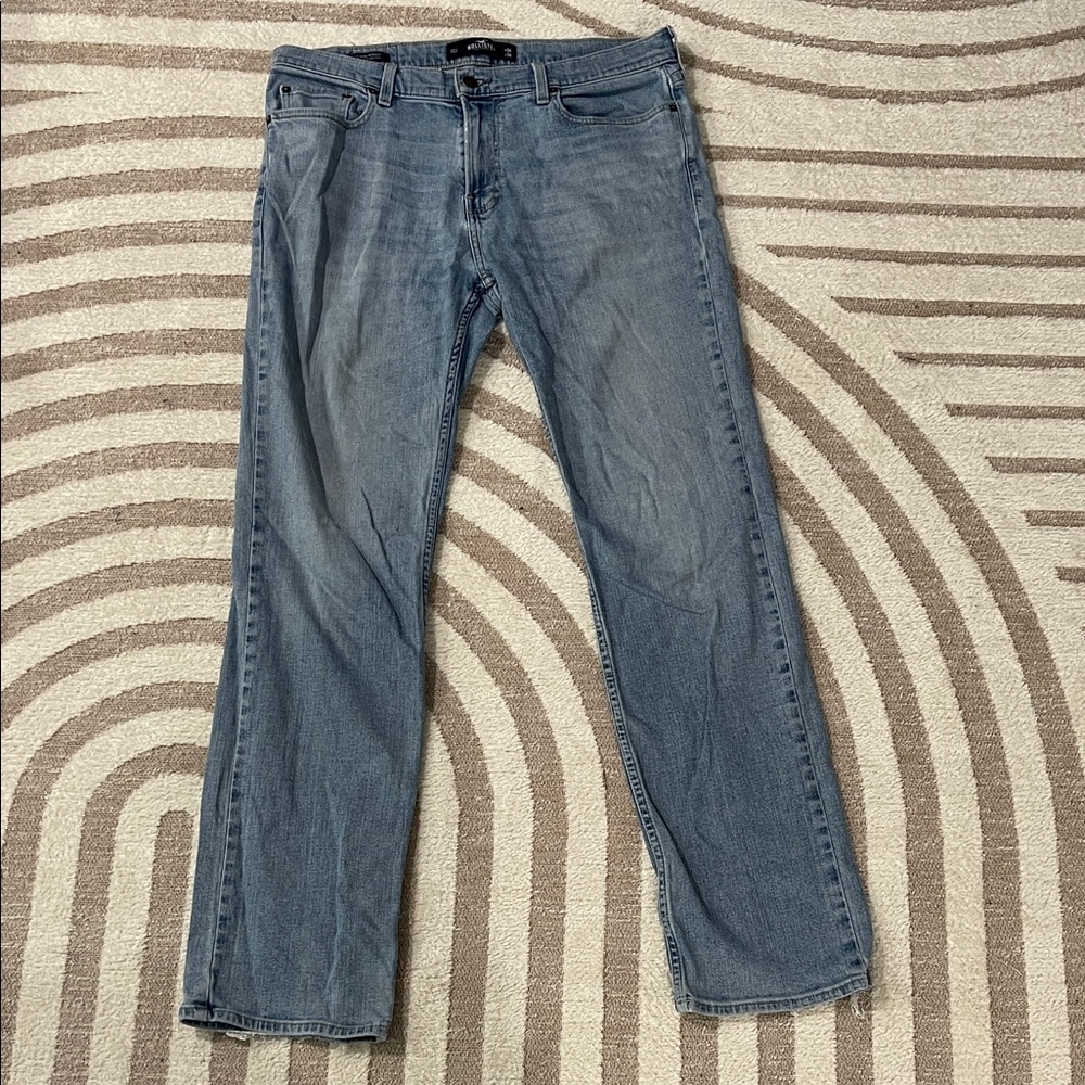 Men’s 34 x 34 Hollister Jeans